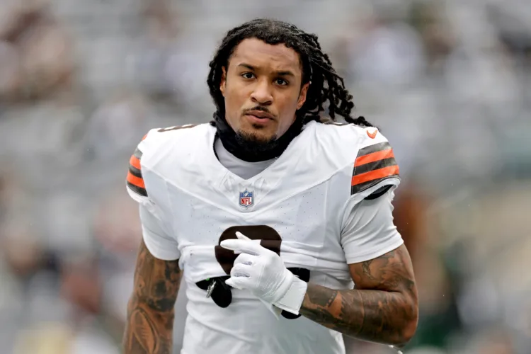 Browns, safety Delpit agree to 3-year extension